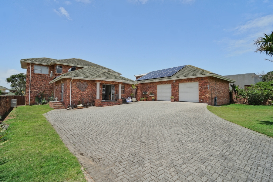 4 Bedroom Property for Sale in Kidds Beach Eastern Cape